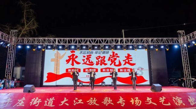 救援可爱的狮子